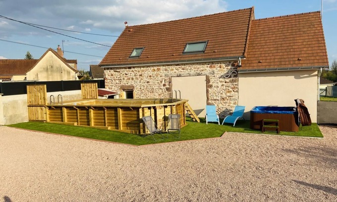 La Motte-Saint-Jean House | Chez Pollo - LA MOTTE SAINT JEAN