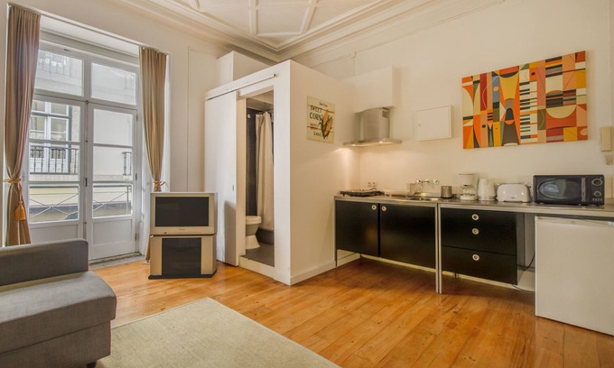 Encarnacao Apartment | Chiado Balcony Apartment