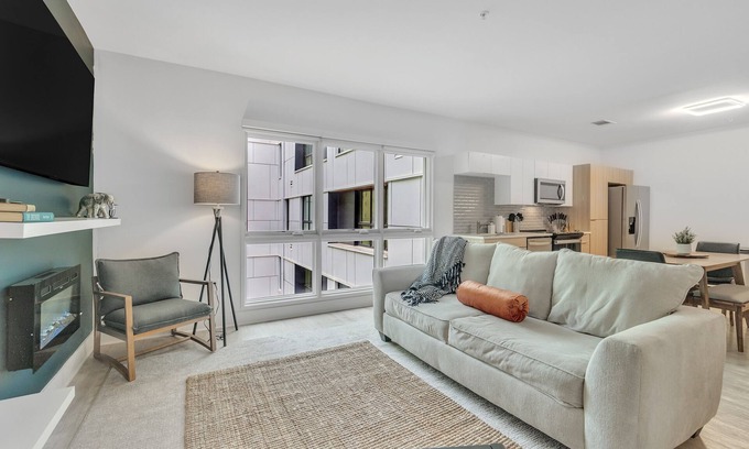 Optimist Park Apartment | Chic 1-bed In Vibrant Optimist Park 1 Bedroom Apts by RedAwning