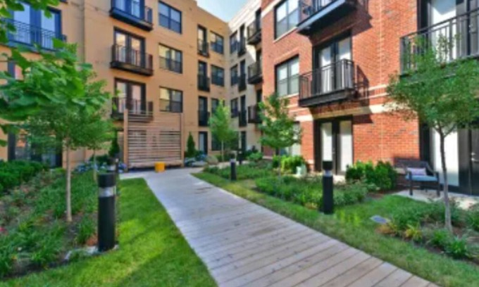 Radnor - Fort Myer Heights Apartment | Chic 1-bedroom apartment with fitness room, WiFi in enjoyable Arlington