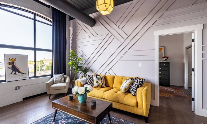 Attleboro Apartment | Chic 1-bedroom apartment with AC, fitness room in fabulous Attleboro.