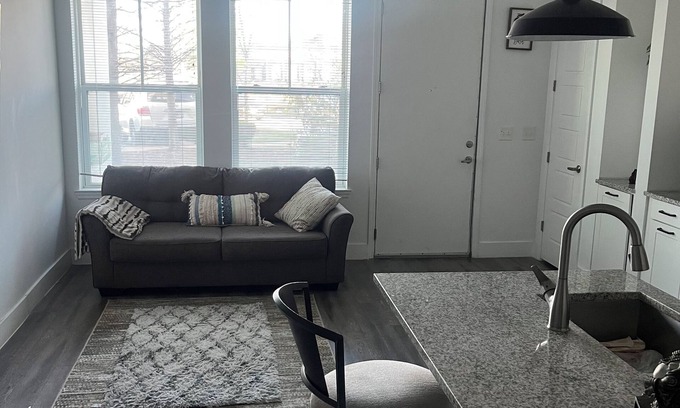 Castleberry Hill Apartment | Chic 1-bedroom apartment with fitness room and AC in vibrant Atlanta