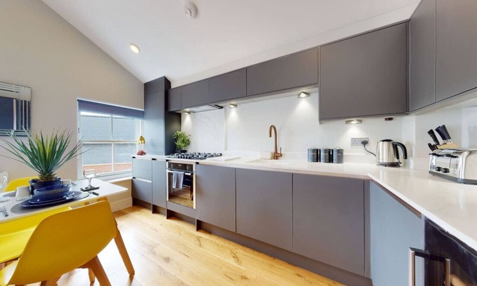 Canton Apartment | Chic 1BR flat in Prime Location