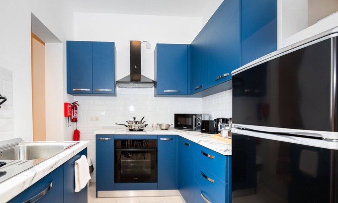 Paceville Apartment | Chic 1BR Retreat in St Julian's