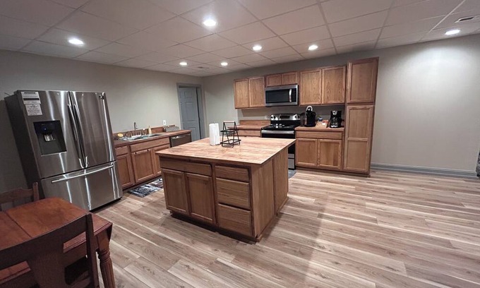 Newnan Apartment | Chic 2-bedroom apartment with WiFi, AC in the fabulous Newnan countryside