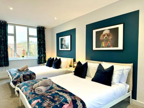 Westbourne Apartment | Chic 3BR Bournemouth Apt - Near Beach & Shops!