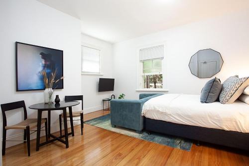 Lewisham Apartment | Chic and Characterful Studio Apartment