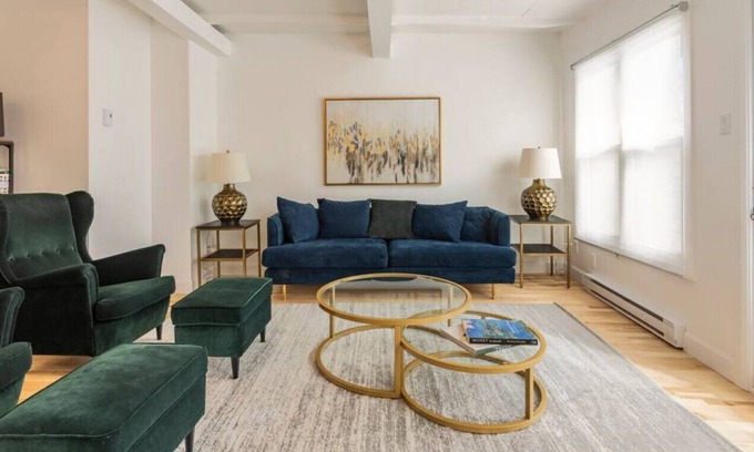 Maisonneuve Apartment | Chic and Comfortable 3BR