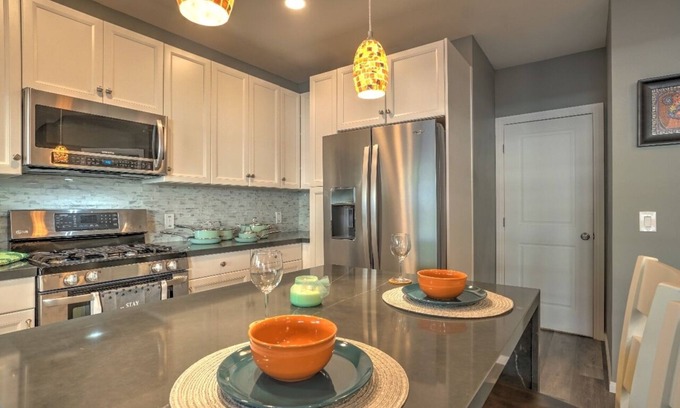 Mount Helix House | Chic and Cozy Luxury Private Guest House