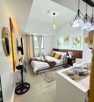 Luzon Apartment | Chic and Cozy Studio Luxury Condo Suite Azure SF