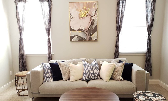 Huntcliff House | Chic and serene 2 bedroom, 2 bathroom near Fort Jackson and Sandhills shopping