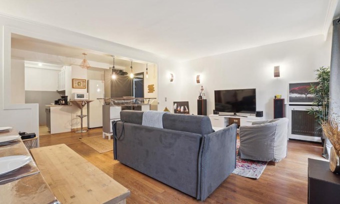 Le Chesnay Apartment | Chic and spacious apartement with piano and terrace
