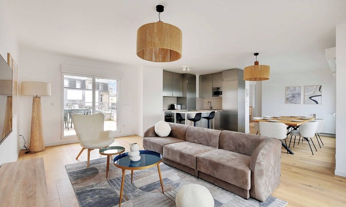Le Bois Porte de Nogent Apartment | Chic Duplex with Rooftop -3BD/6P- Nogent-sur-Marne