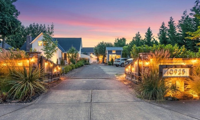 Wilsonville House | Chic Farmhouse + Creative Studio