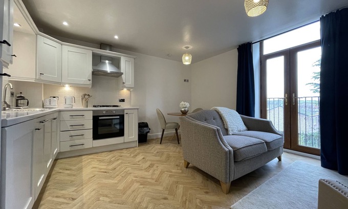 Barnsley Apartment | Chic Haven in Barnsley