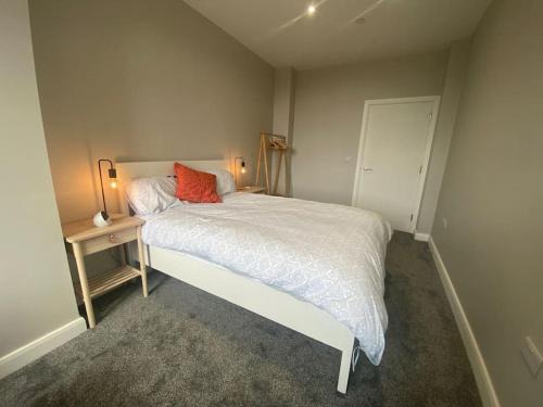 Halifax House | Chic Mill conversion beside Piece Hall & Eureka!