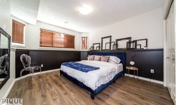 Jasper Place House | Chic Modern Vibes - KING Bed - Fireplace - Sleeps 4 - Wifi