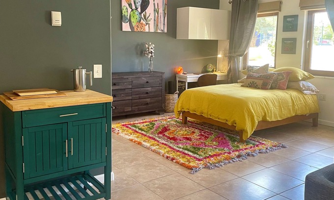 Santa Fe Apartment | Chic Studio Apartment near Downtown and Shopping
