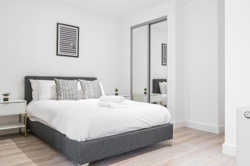 Barnt Green Apartment | Chic studio in Solihull Centre, NEC