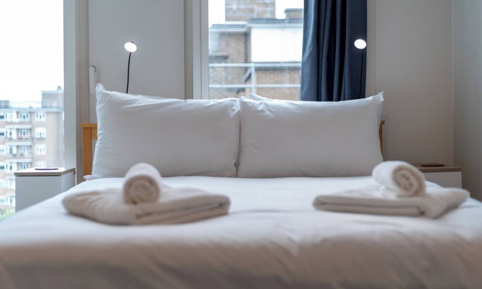 Cathedrals Apartment | Chic & Stylish 2Bed in Heart of London