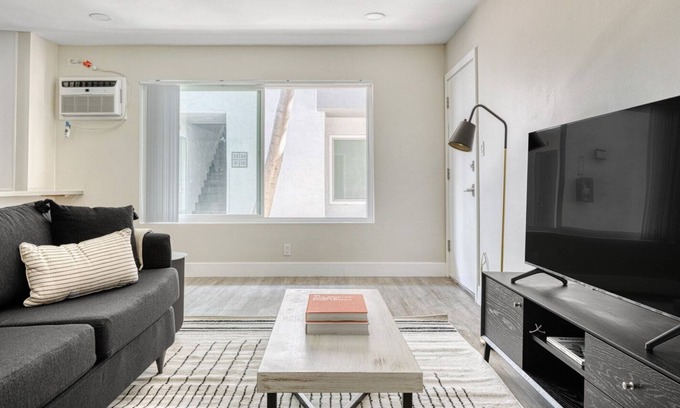 Valley Village Apartment | Chic Valley Village 2BR w/ Pool & BBQ, near TJ & Bars, by Blueground