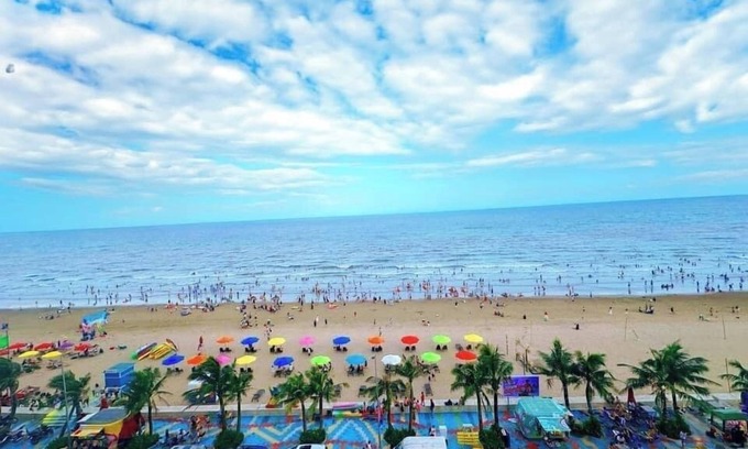 Hoang Hoa Apartment | Chill Out Sea Apartment in Flamingo Hai Tien