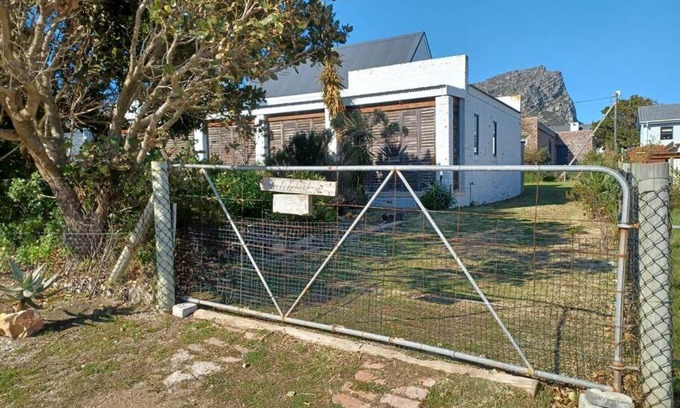 Pringle Bay House | Chillilabombwe