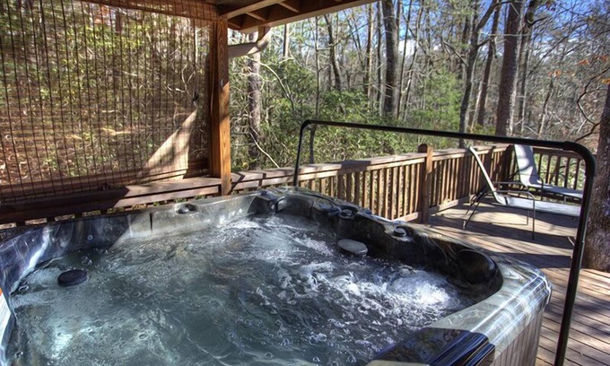 Sautee Nacoochee Cabin | Chimney Mtn 4 | 2BR Dog Friendly Cabin with Hot tub and Fireplace Near Helen, GA