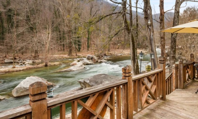 Chimney Rock House | Chimney Rock River House - Mr Lake Lure Vacation Rentals