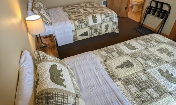 Hayward Apartment | Chip-Wa Lodging Room 3