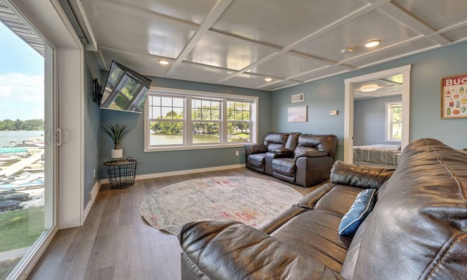 Lake Wissota Cottage | Chippewa Falls Getaway w/Community Lake Access!