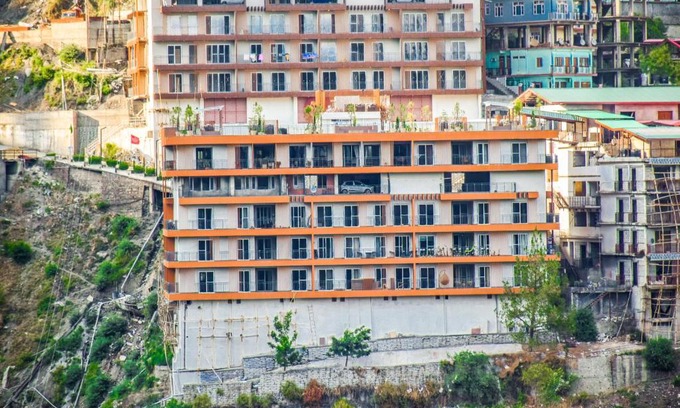 Shimla Apartment | Chivas 3bhk Shimla- Parking+ Rooftop+Wi-Fi+BBQ