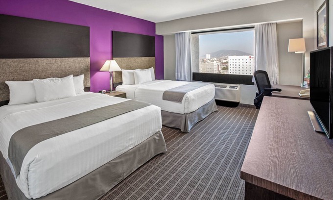 Monterrey Centro Hotel | CHN Hotel Monterrey Centro, Trademark by Wyndham
