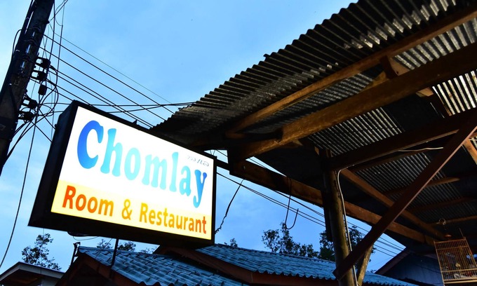 Ko Lanta Old Town House | Chomlay Room & Restaurant