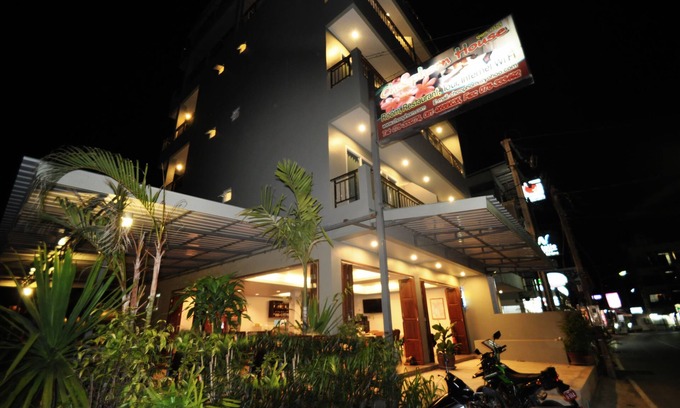 Kata Hotel | Choophorn House