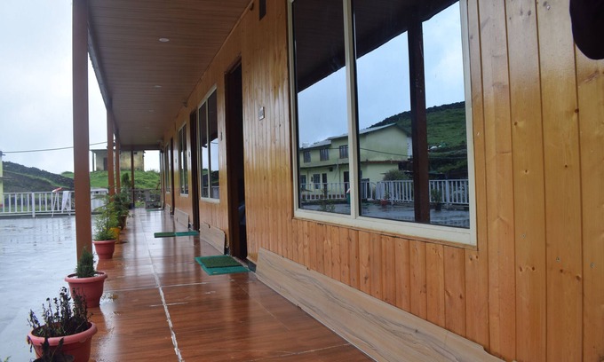 Dugalbitta Hotel | Chopta Himrab Resort