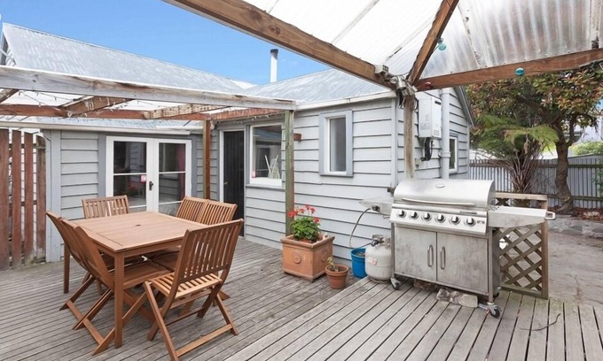 Christchurch City Centre Cottage | Christchurch city center cottage