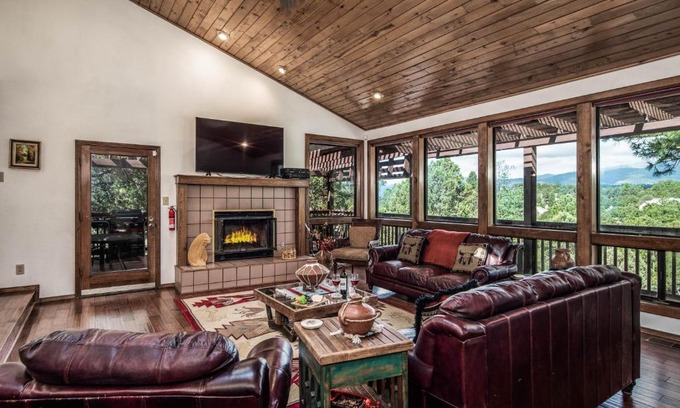 Ruidoso House | Christi and Dons Nuthouse