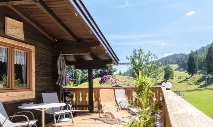 Lend House | Christine by Interhome