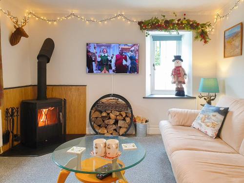 Cheddar House | Christmas Cottage