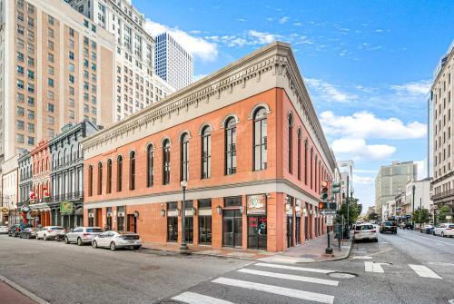 Central Business District Apartment | Chuck's Place