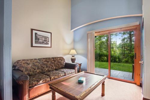 Wisconsin Dells Apartment | Chula Vista Condo Unit #2147
