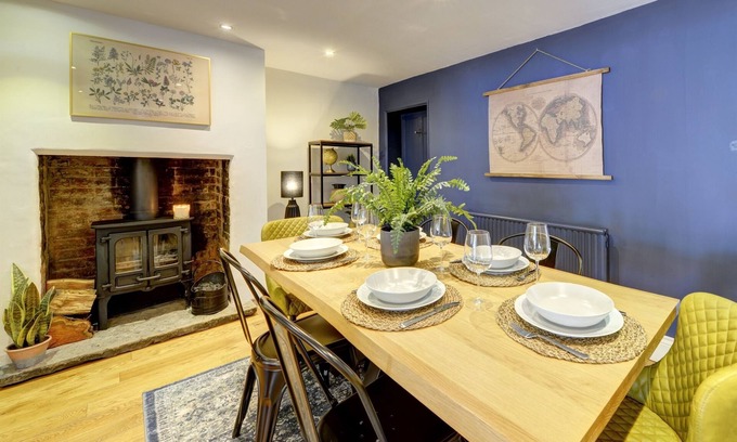 Warwick Town Centre House | Church Bells House - Townhouse in Central Warwick