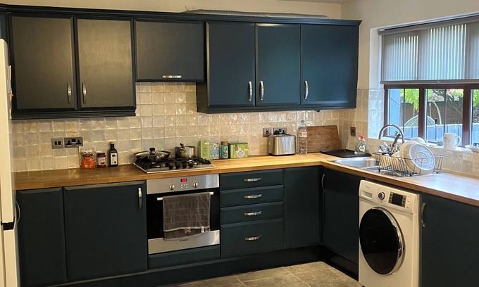 Milltown House | Church Bells Lisburn Derriaghy. Easy access to all N.Ireland has to offer