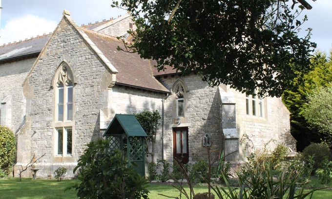 Wareham House | Church in Hardy country