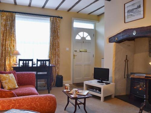 Llanidloes House | Church Lane