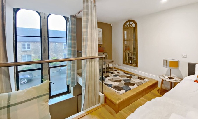 Stow-on-the-Wold Apartment | Church Suite