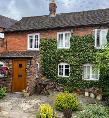 Chipping Campden House | Church View