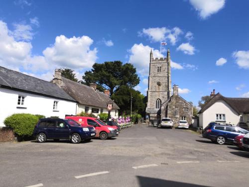 Drewsteignton House | Church View House
