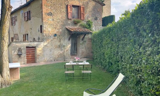 San Gimignano Cottage | CIELO - Ancient Holiday Home along Via Francigena